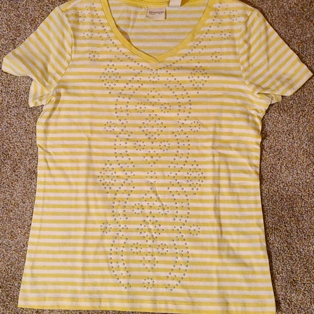 CHICO'S Zenergy lime and white knit top